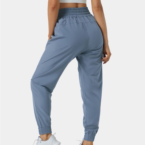 HALARA | High Waisted Elastic Waistband Casual Joggers - Picture 3 of 6